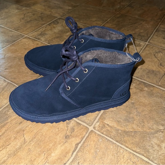 UGG NEUMEL Men's Suede Low Chukka Boots Navy Size 11 (3236) - Picture 3 of 6